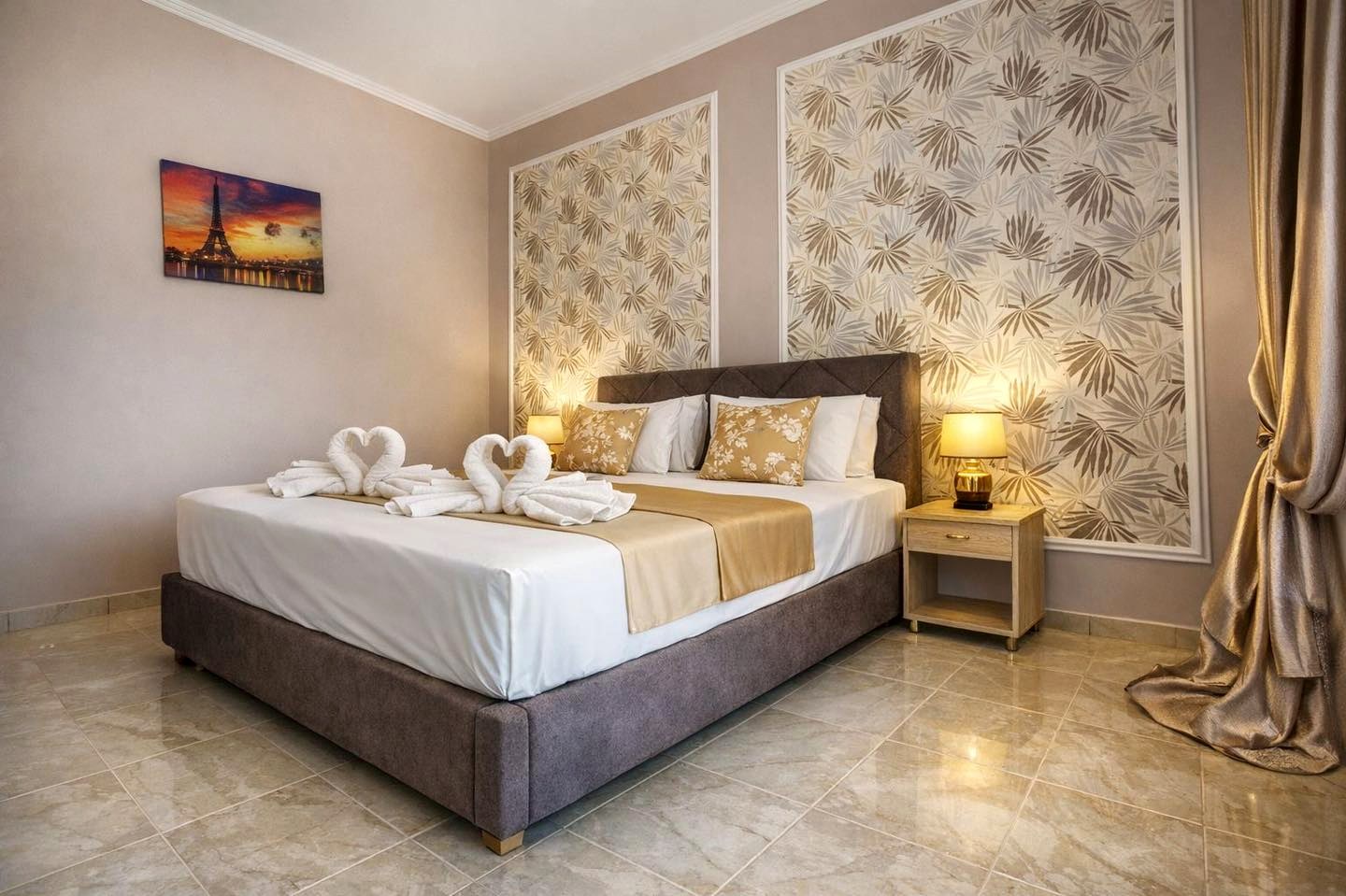 Romantic double bedroom at Villa Markos